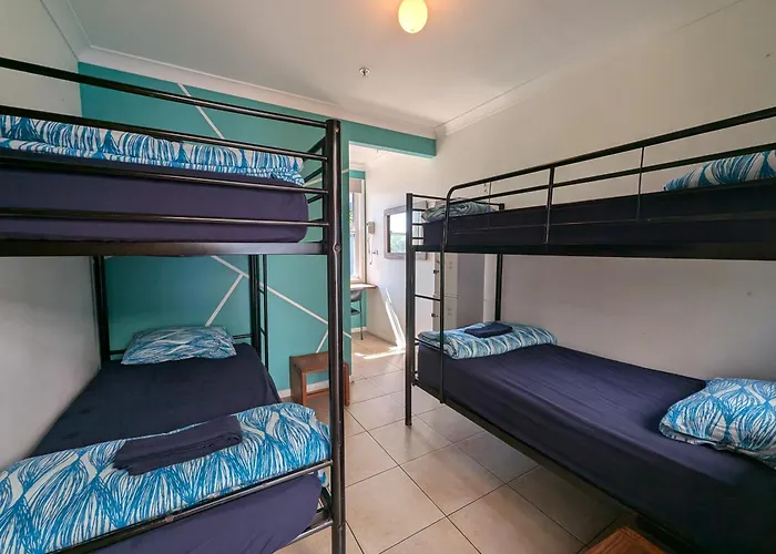 Ozzie Pozzie Backpackers